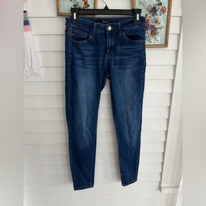 KanCan stretch Jean size 26